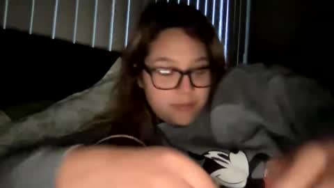 sunshinemae09 online show from November 21, 2025, 12:43 am