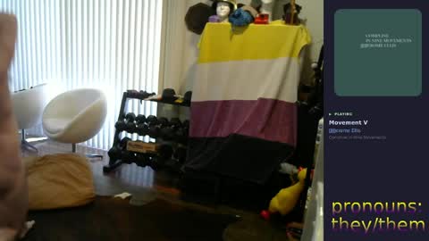 Snapshot of sunshinestreak chatting on June 1, 2026, 6:09 pm im not actually a man my pronouns are theythem online show from June 1, 2026, 6:09 pm