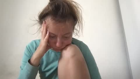 Snapshot of super_jony chatting on January 31, 2025, 5:53 pm super jony and Marta GMT 1300-1800 every day online show from January 31, 2025, 5:53 pm