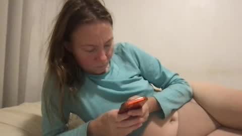 Snapshot of super_jony chatting on February 5, 2025, 3:55 am super jony and Marta GMT 1300-1800 every day online show from February 5, 2025, 3:55 am