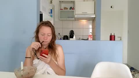 Snapshot of super_jony chatting on February 14, 2025, 2:12 pm super jony and Marta GMT 1300-1800 every day online show from February 14, 2025, 2:12 pm