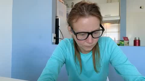 Snapshot of super_jony chatting on February 16, 2025, 6:10 pm super jony and Marta GMT 1300-1800 every day online show from February 16, 2025, 6:10 pm