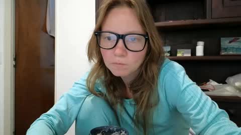 Snapshot of super_jony chatting on February 19, 2025, 6:10 pm super jony and Marta GMT 1300-1800 every day online show from February 19, 2025, 6:10 pm