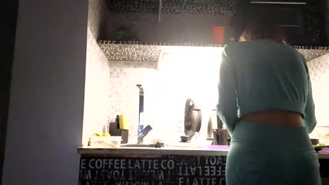 Snapshot of super_jony chatting on March 3, 2025, 2:48 pm super jony and Marta GMT 1300-1800 every day online show from March 3, 2025, 2:48 pm