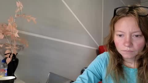 Snapshot of super_jony chatting on March 3, 2025, 5:50 pm super jony and Marta GMT 1300-1800 every day online show from March 3, 2025, 5:50 pm