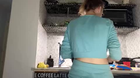 Snapshot of super_jony chatting on March 6, 2025, 4:49 pm super jony and Marta GMT 1300-1800 every day online show from March 6, 2025, 4:49 pm