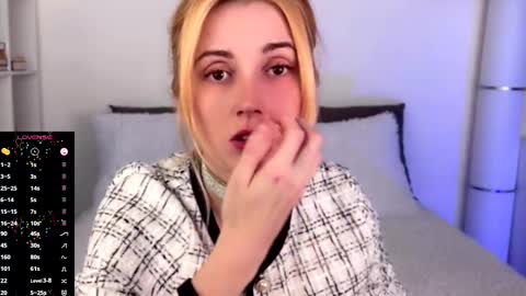 Snapshot of super_peach_stream chatting on March 12, 2025, 11:09 am ANNApvt open full info in bio online show from March 12, 2025, 11:09 am