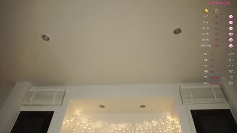 Snapshot of superbdolls chatting on October 28, 2025, 11:07 pm Milana Scarlett online show from October 28, 2025, 11:07 pm