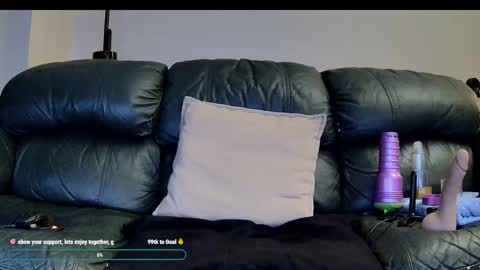 Thomas online show from November 23, 2025, 7:46 pm