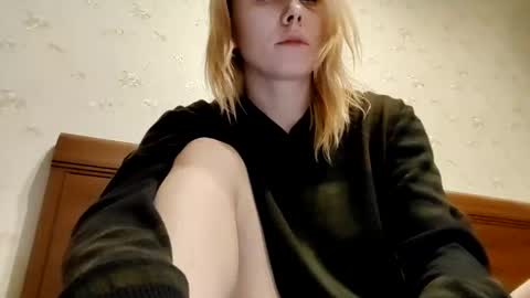 Snapshot of supereasyx chatting on January 27, 2025, 1:52 pm Annie online show from January 27, 2025, 1:52 pm