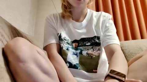 Snapshot of supereasyx chatting on February 27, 2025, 5:58 pm Annie online show from February 27, 2025, 5:58 pm