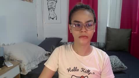 Snapshot of superhotvaleria chatting on September 29, 2025, 5:01 am Im val online show from September 29, 2025, 5:01 am