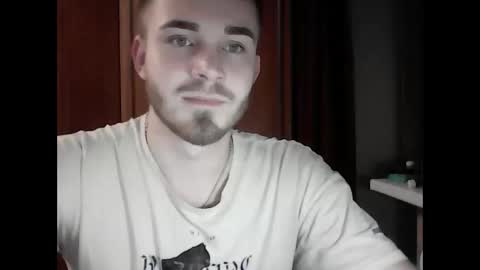Snapshot of supermanqsky chatting on December 12, 2024, 2:11 pm SupermanQSky online show from December 12, 2024, 2:11 pm