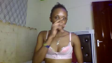 Snapshot of supersexxy_chyna chatting on March 29, 2026, 5:24 pm supersexxy_chyna online show from March 29, 2026, 5:24 pm