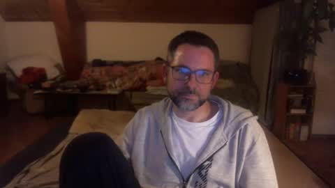 supersquirrel81 online show from December 17, 2025, 6:14 pm