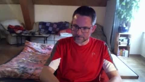 supersquirrel81 online show from April 5, 2026, 4:59 pm