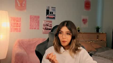 Sara online show from April 28, 2026, 1:16 pm