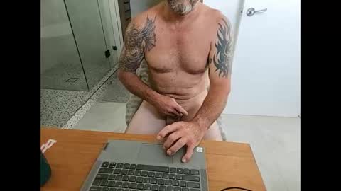 surfdog2908 online show from February 19, 2025, 2:23 am