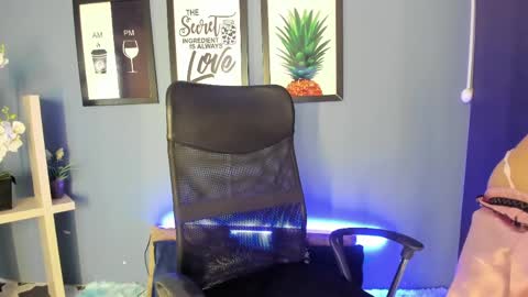 Susann online show from April 4, 2026, 12:02 pm