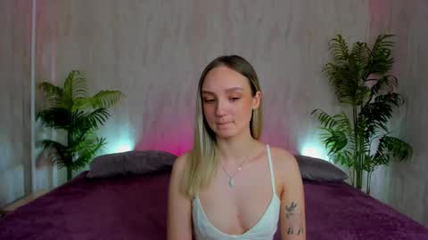 Annie online show from January 12, 2025, 7:21 am