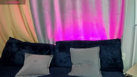 Annie online show from March 7, 2025, 1:31 am