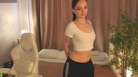 Annie online show from February 20, 2026, 6:26 am