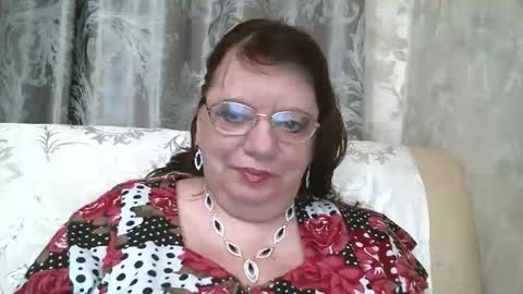 SusanaAhSun online show from October 3, 2025, 11:07 am