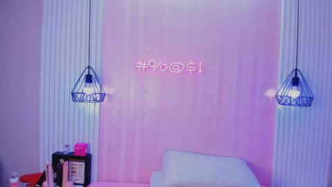 SusanaBell  online show from April 25, 2026, 10:07 pm