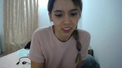 Snapshot of susanaduncann chatting on February 5, 2025, 2:19 am Susana online show from February 5, 2025, 2:19 am