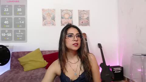 Susana hendrix    online show from September 19, 2025, 6:30 pm