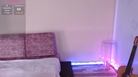 Susana hendrix    online show from February 6, 2026, 6:44 pm