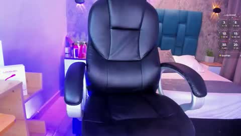 susana smith online show from November 23, 2025, 8:52 pm