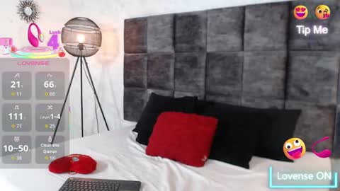 Susan online show from October 7, 2025, 9:45 pm