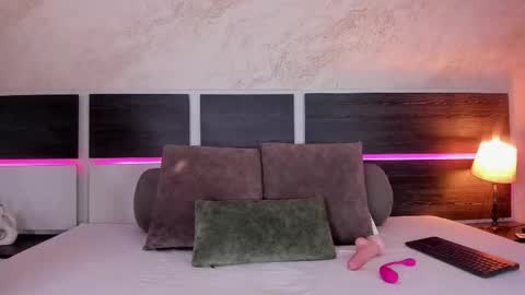 susanna_cute online show from November 8, 2025, 12:38 pm