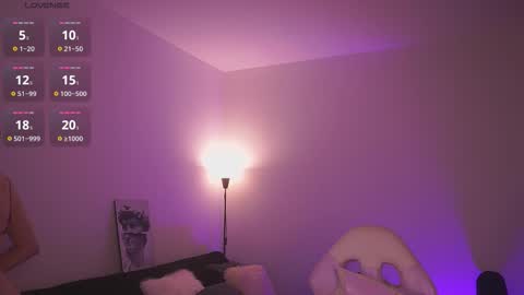  Sus Moore  online show from February 25, 2026, 8:29 pm