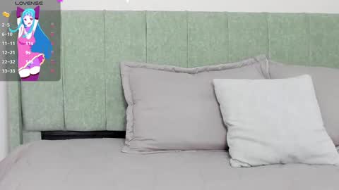 Amelia  online show from October 2, 2025, 12:01 pm