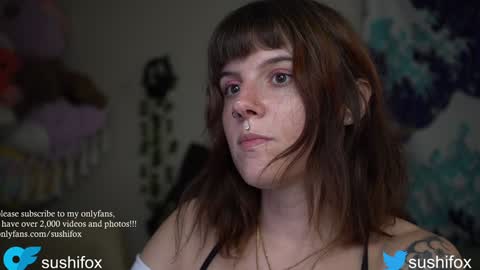 Snapshot of sushifox chatting on February 3, 2025, 5:03 pm online show from February 3, 2025, 5:03 pm