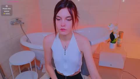 Susie online show from November 16, 2025, 9:59 am