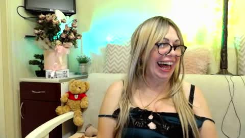 Snapshot of susiexnoreen chatting on July 7, 2026, 7:09 am SusiexNoreen online show from July 7, 2026, 7:09 am