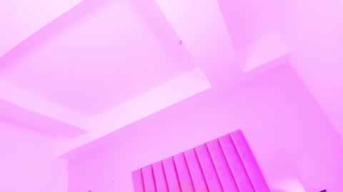 Sussan Nicole  online show from October 4, 2025, 12:14 pm