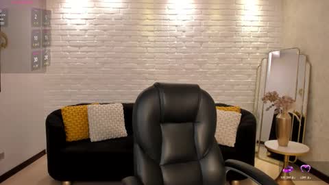 Sussan online show from October 19, 2025, 11:00 am