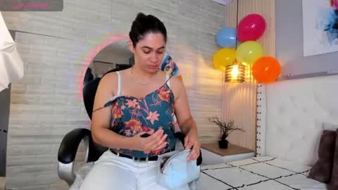 Snapshot of sussy__stone chatting on May 14, 2026, 12:12 pm online show from May 14, 2026, 12:12 pm