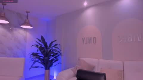 Sussy Bell online show from February 12, 2026, 3:01 am