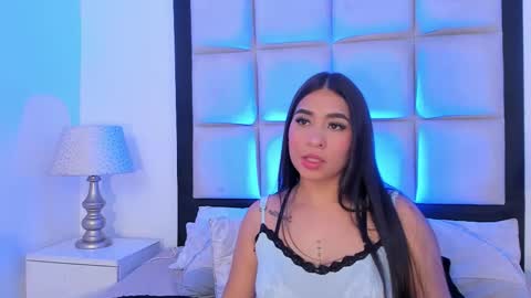 Snapshot of sussyfoxx_ chatting on February 13, 2026, 12:34 pm sussyfoxx_ online show from February 13, 2026, 12:34 pm