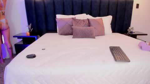 susyy online show from February 4, 2026, 3:34 am