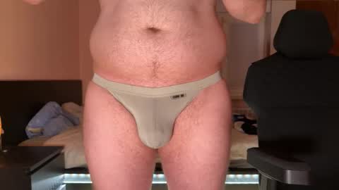 sutlac90 online show from November 9, 2025, 2:37 pm