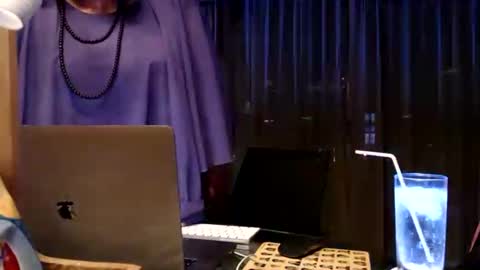 My name is Sissy or more fully Suzanna Aprilia Maria Mariquita Catarina Chinita Banci. Soy una puta - que chimba ladybug online show from December 2, 2025, 2:12 pm