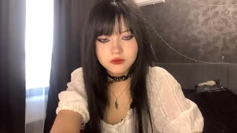 Snapshot of suziebanach chatting on April 14, 2026, 5:57 am EmilySuonn online show from April 14, 2026, 5:57 am