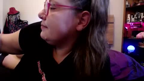Snapshot of suziestardust chatting on January 8, 2026, 3:53 am suzie stardust online show from January 8, 2026, 3:53 am