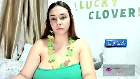 Suzy Amaya  online show from March 17, 2026, 10:35 pm